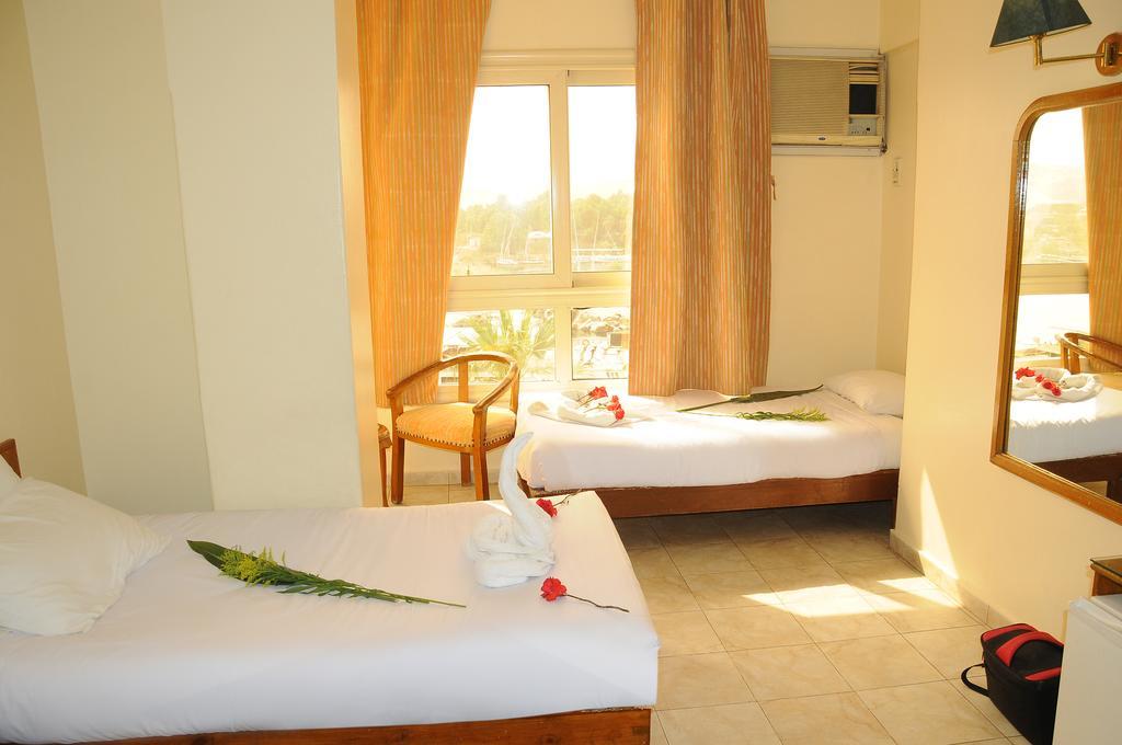 Nile Hotel Aswan Exterior photo